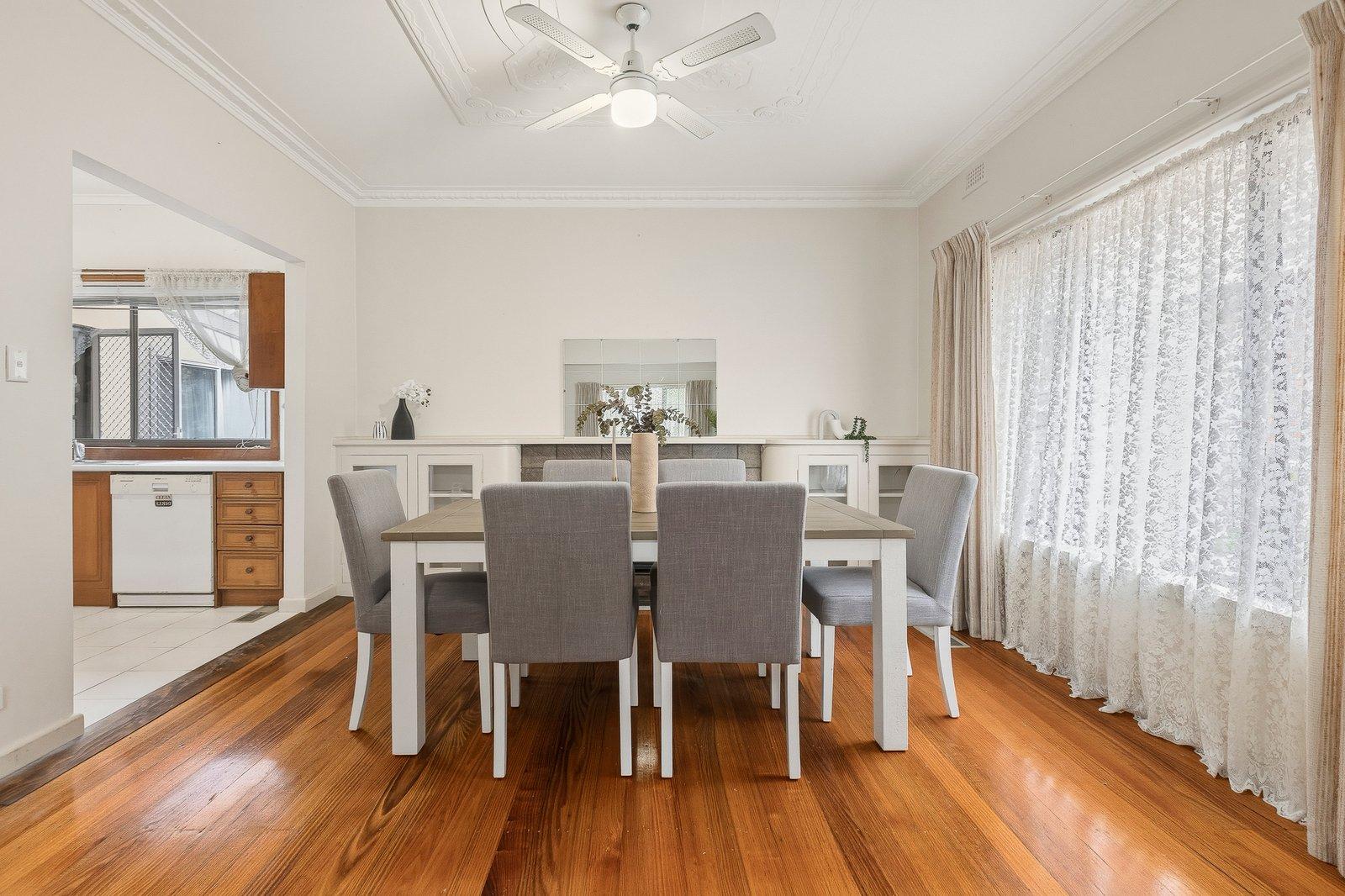 1/128 Broughton Road, Surrey Hills, 3127