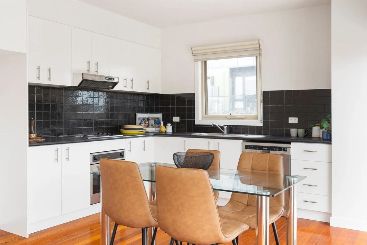 1/17 Martin Street, St Kilda, 3182