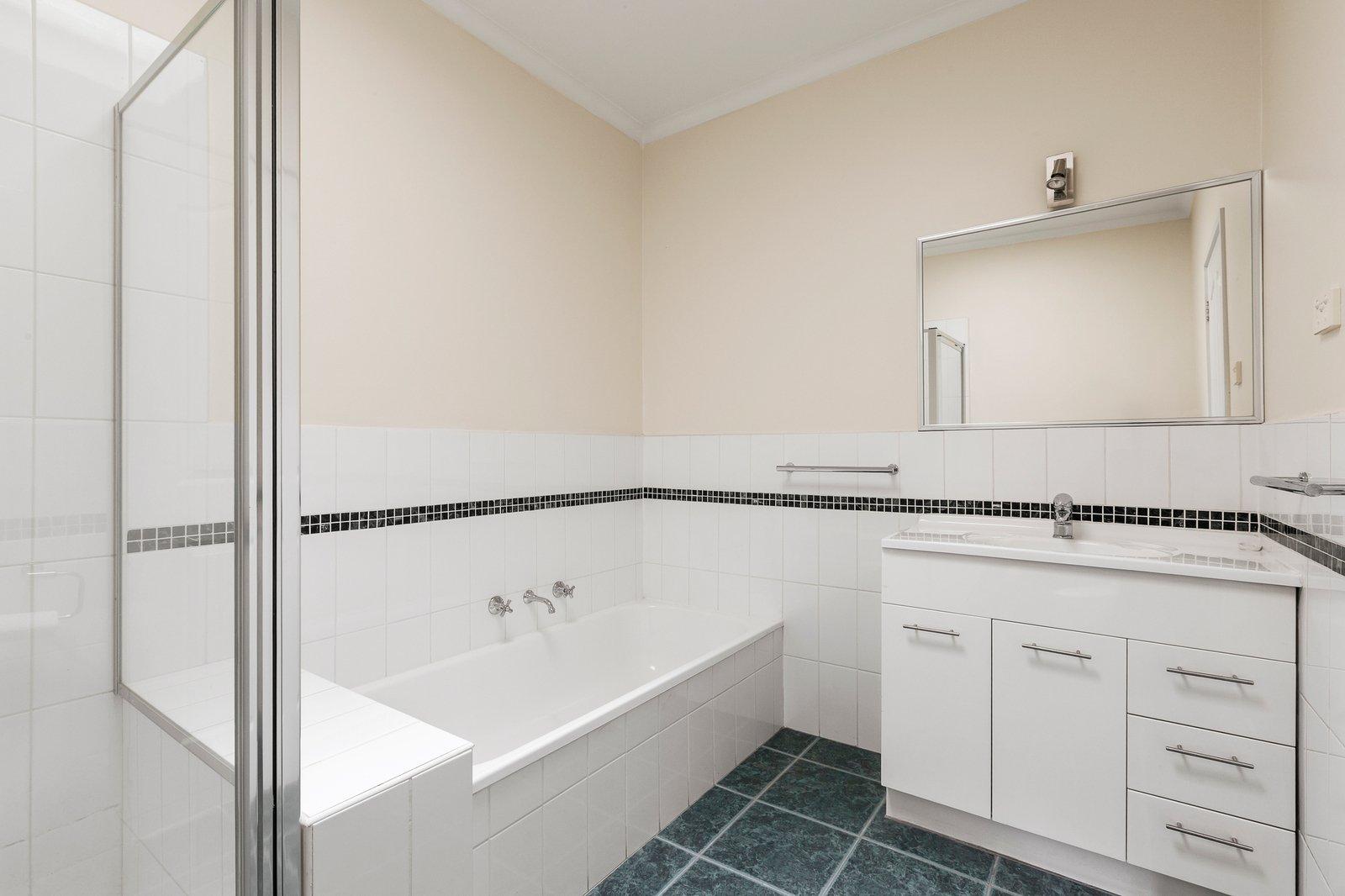 1/19 Clifton Road, Hawthorn East, 3123