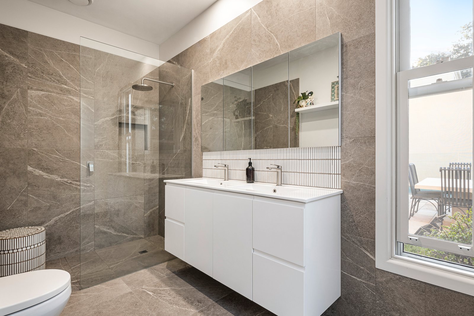 1/2 Clifton Grove, Hawthorn East, 3123