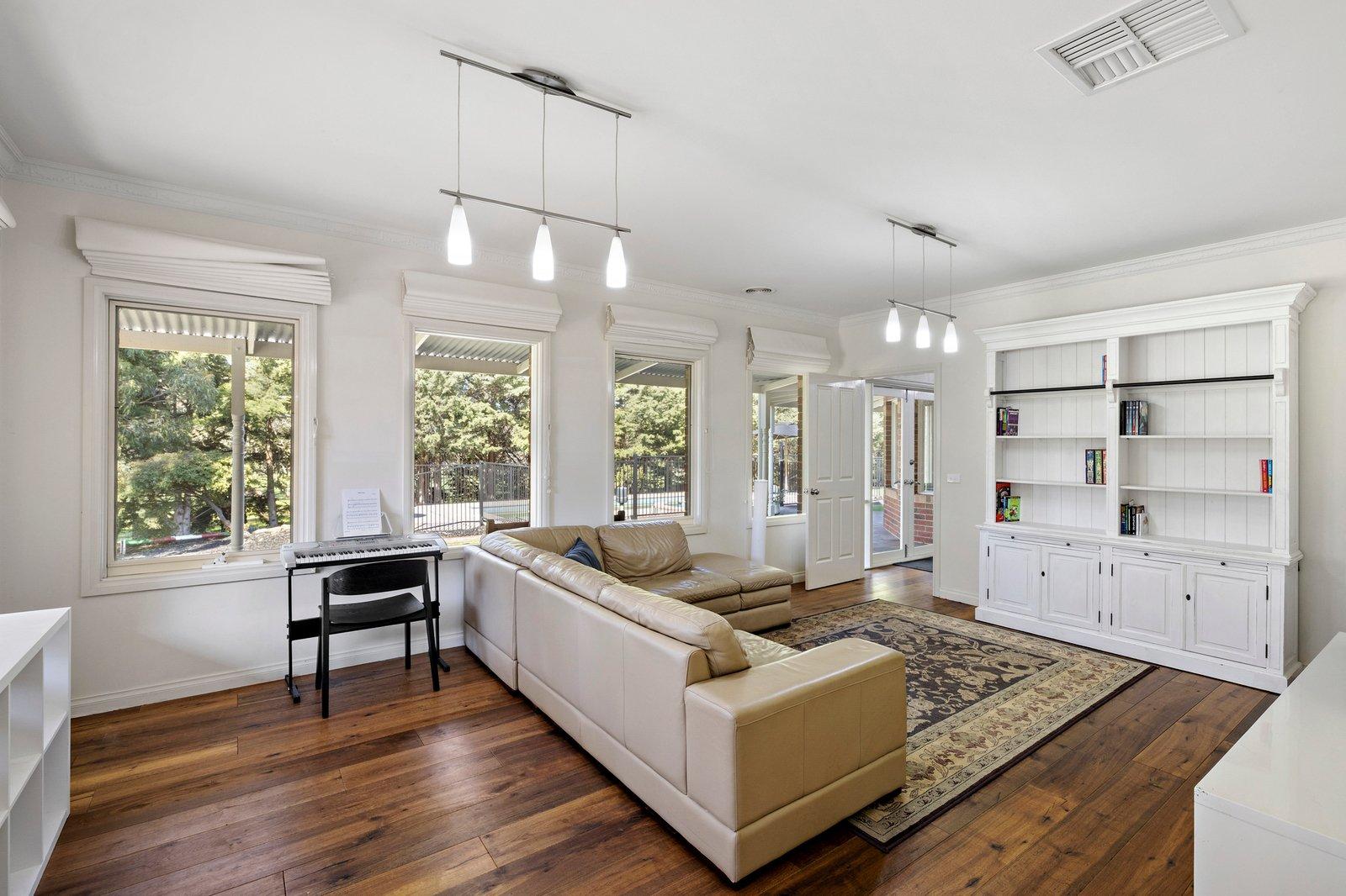 12 Crofters Hill Way, Somerville, 3912