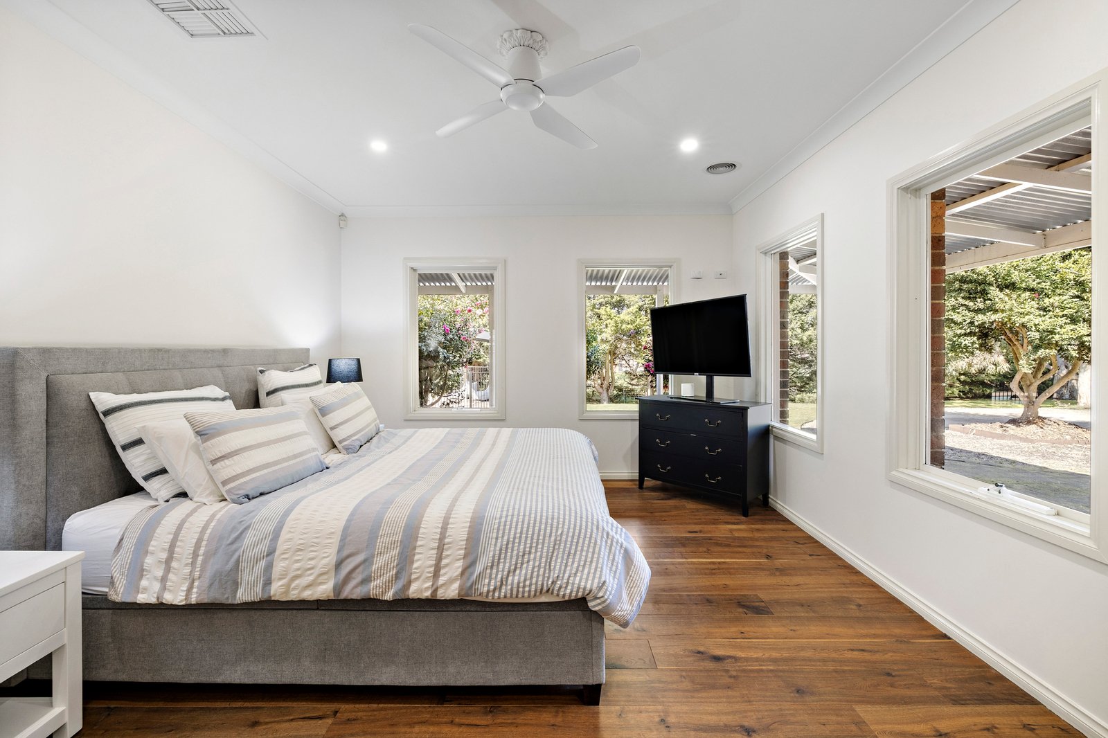12 Crofters Hill Way, Somerville, 3912