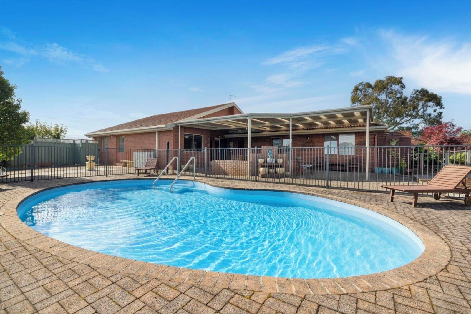 12 Moorhead Avenue, Mornington, 3931