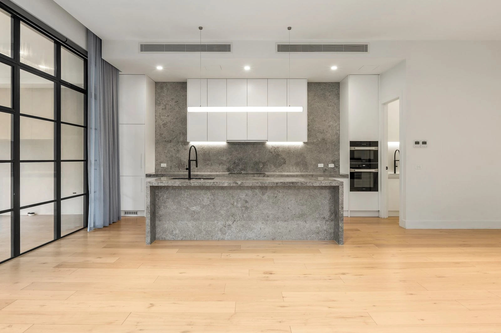 1/2 Peak Street, Malvern East, 3145