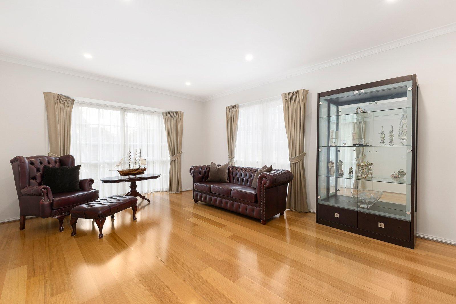 1/2 Penrhyn Avenue, Glen Iris, 3146