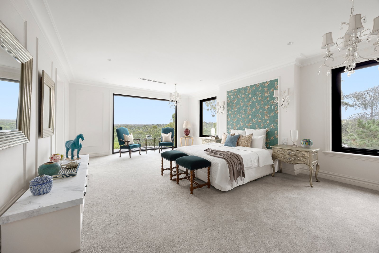 12 Raheen Drive, Kew, 3101