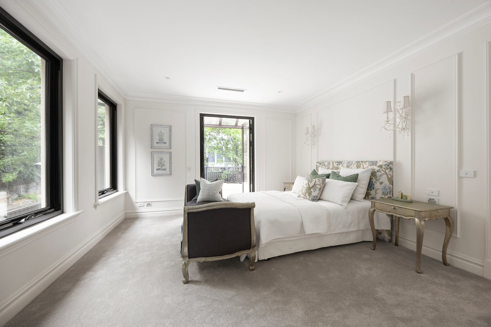 12 Raheen Drive, Kew, 3101