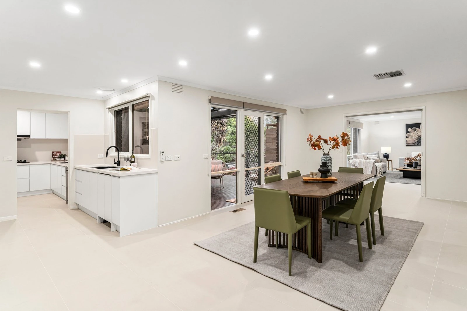 12 Valencia Terrace, Templestowe, 3106