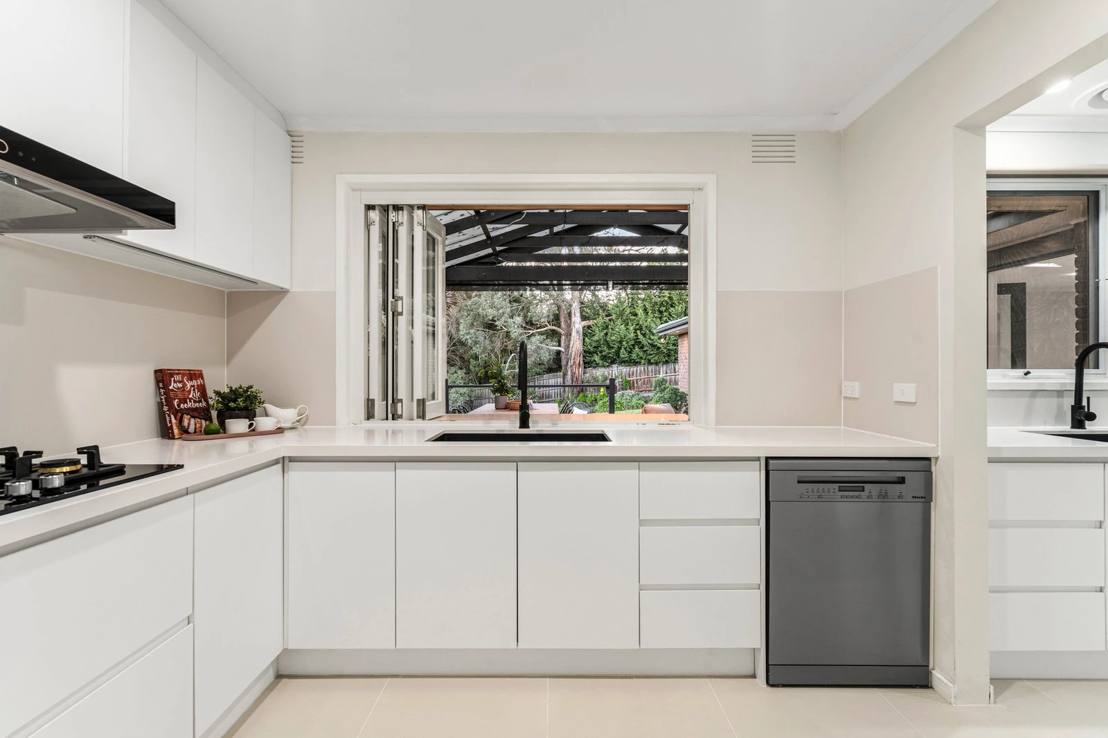12 Valencia Terrace, Templestowe, 3106