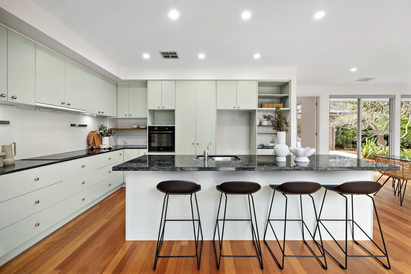 12 Winona Road, Mount Eliza, 3930