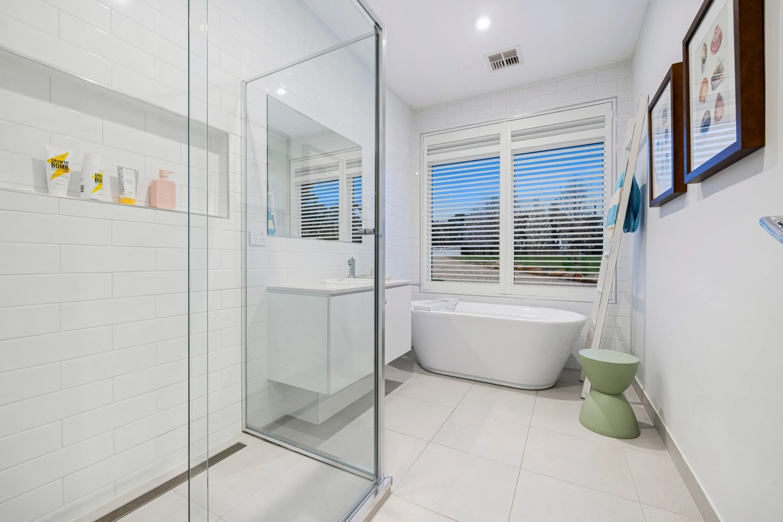12 Yaringa Road, Somerville, 3912
