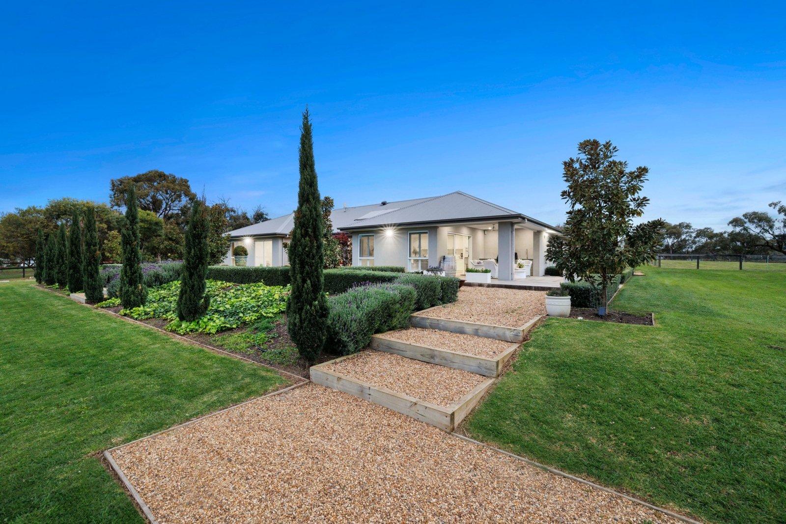 12 Yaringa Road, Somerville, 3912