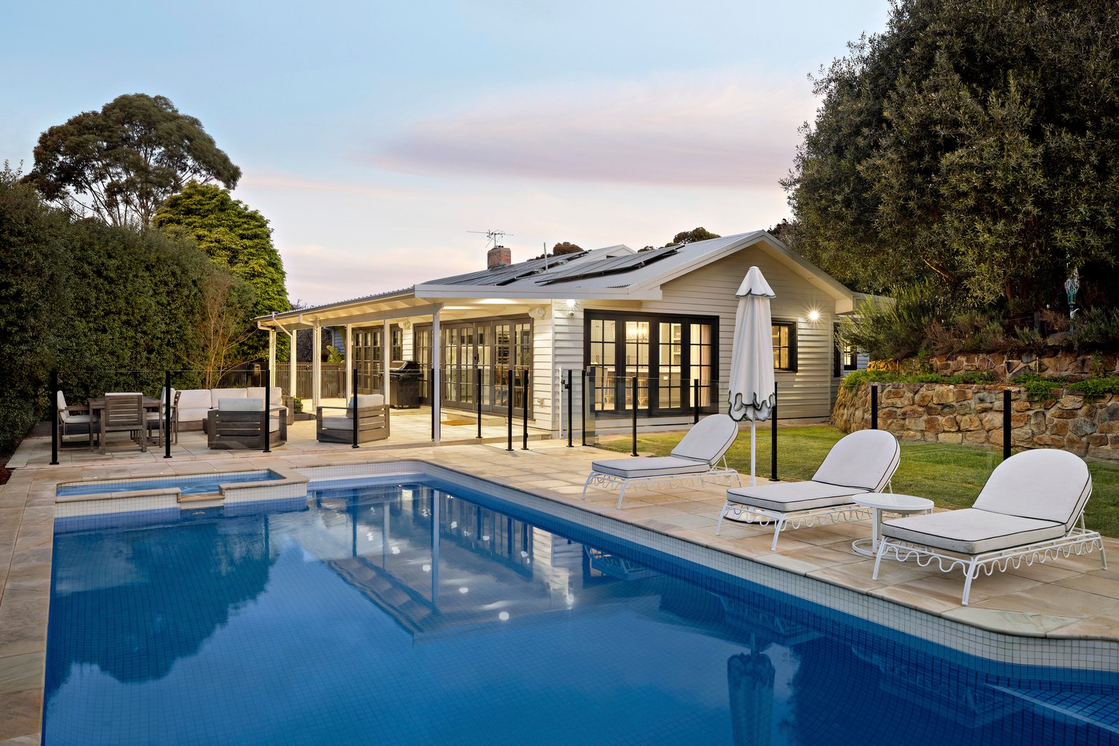 120 Old Mornington Road, Mount Eliza, 3930