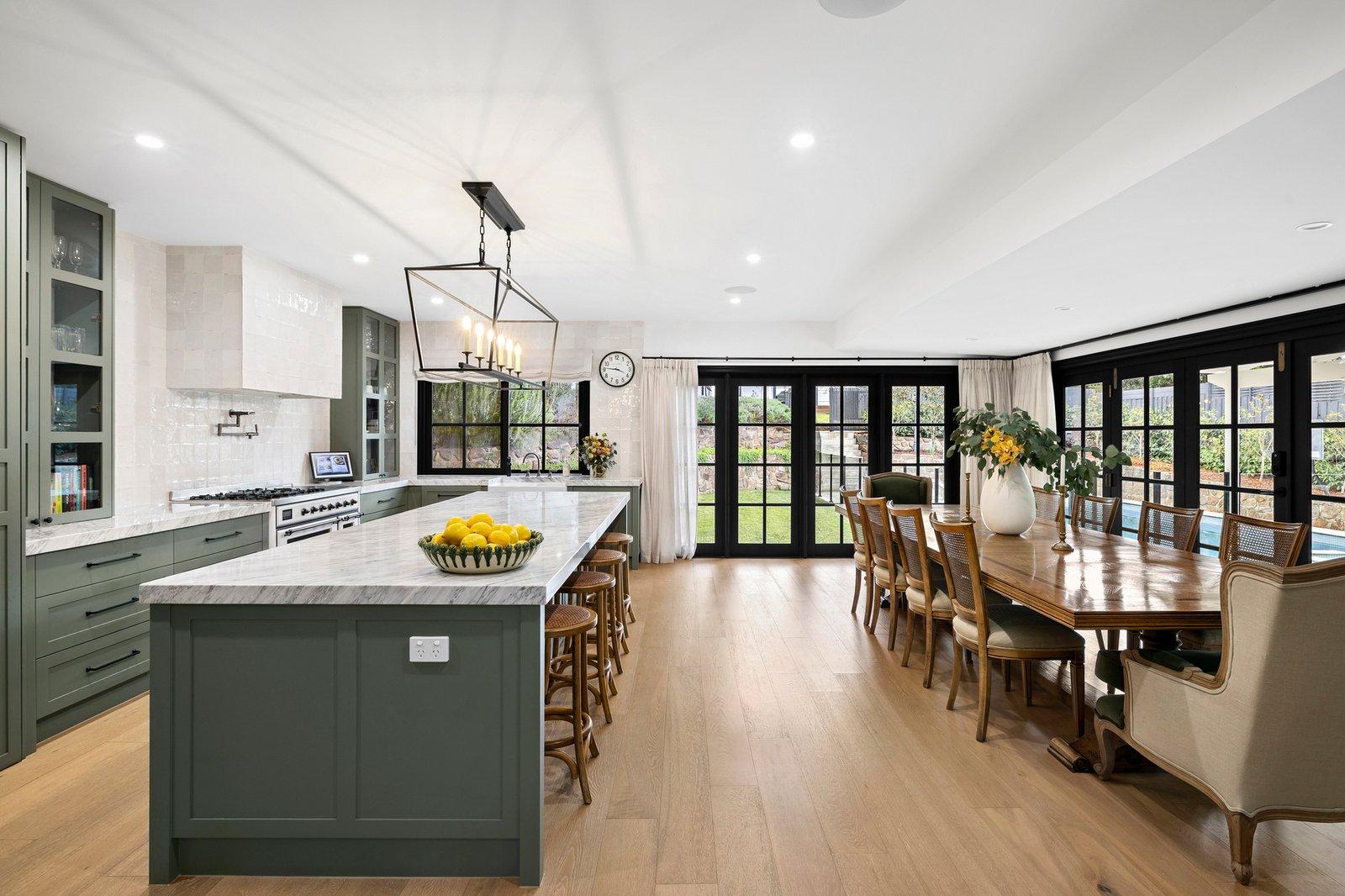 120 Old Mornington Road, Mount Eliza, 3930