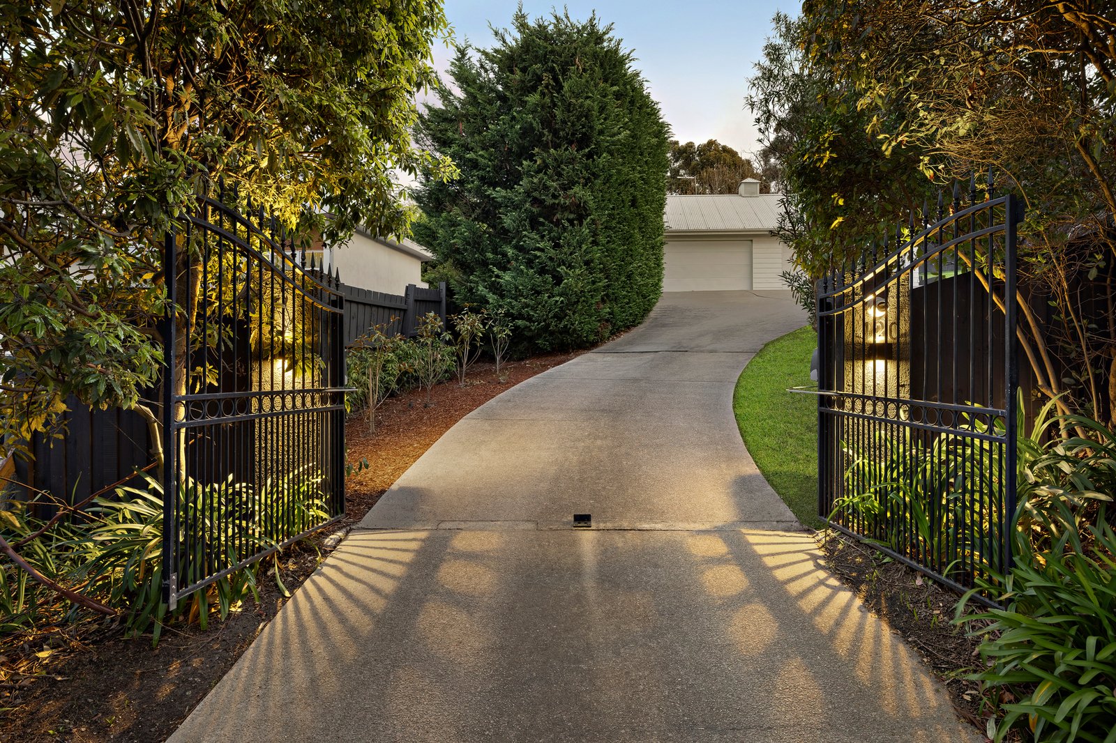 120 Old Mornington Road, Mount Eliza, 3930