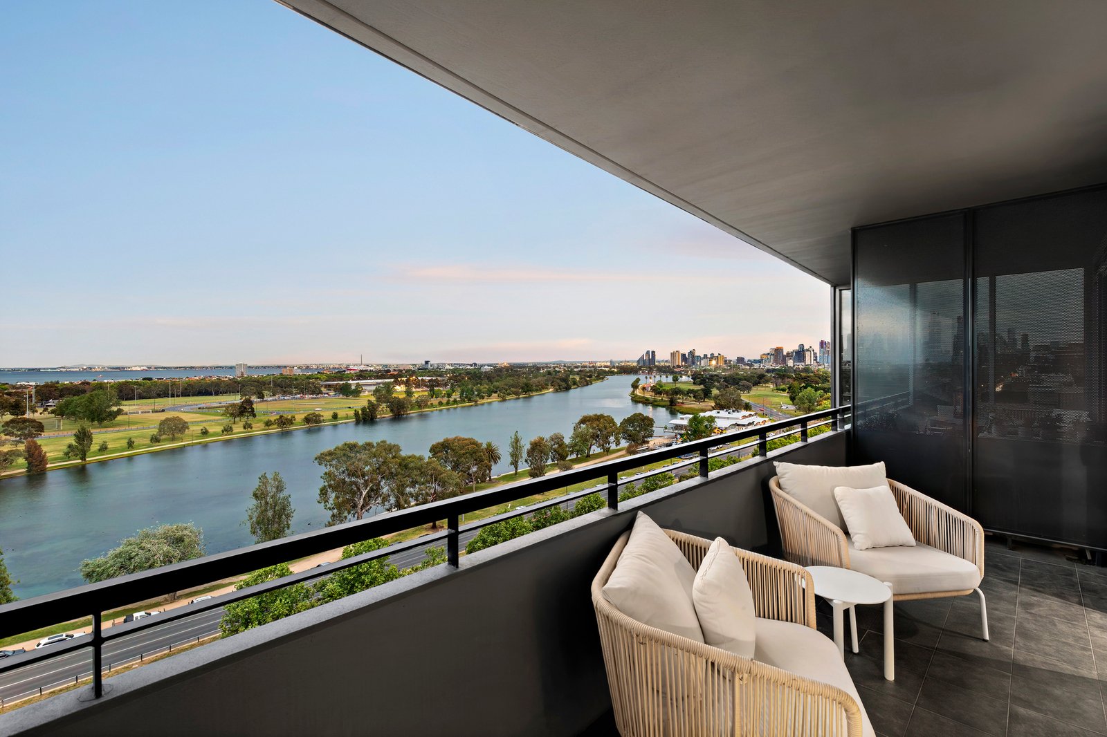 1202/74 Queens Road, Melbourne, 3004