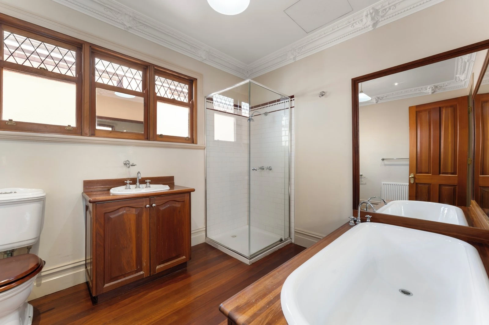 1/211 Highfield Road, Camberwell, 3124