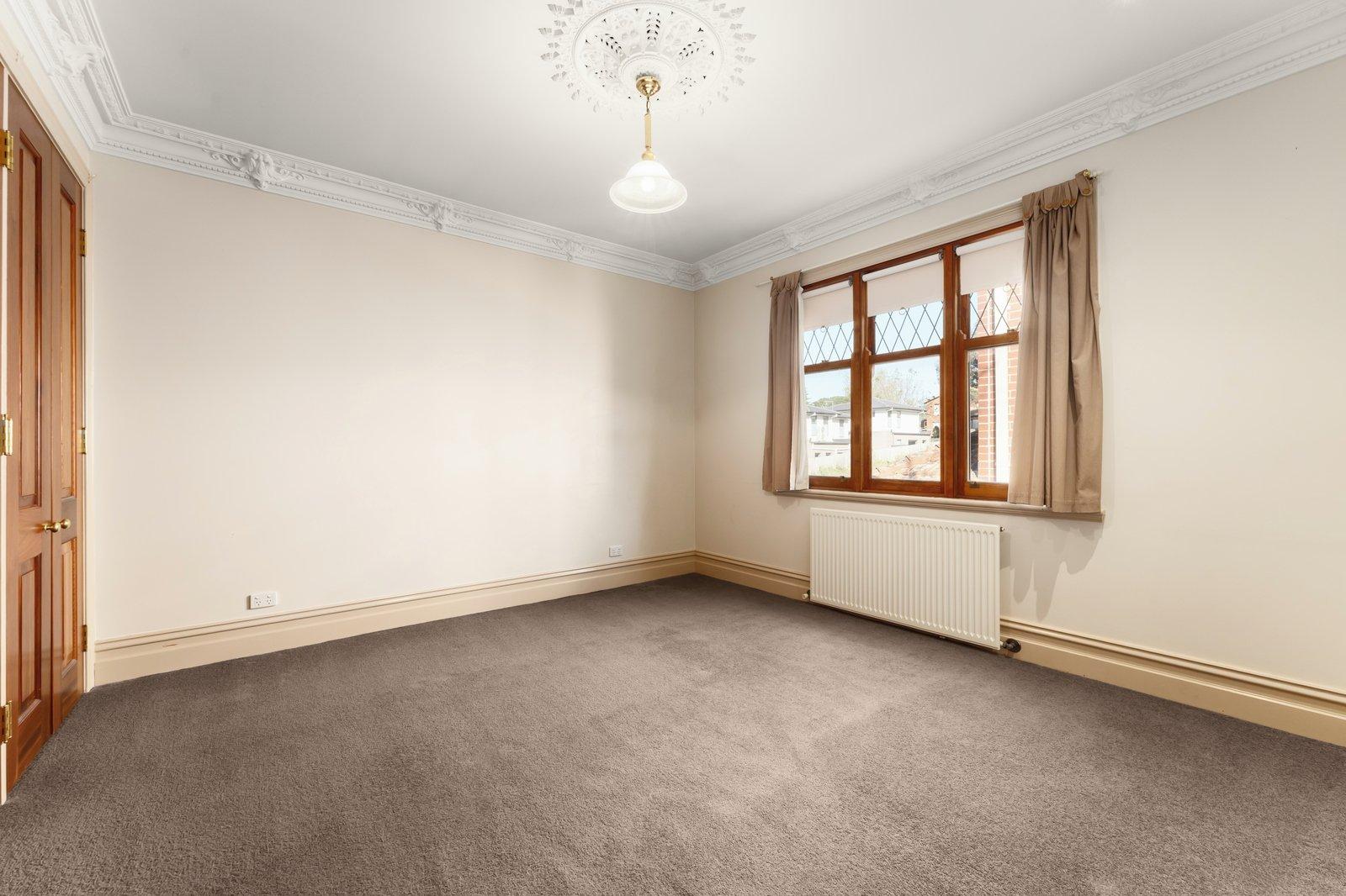 1/211 Highfield Road, Camberwell, 3124