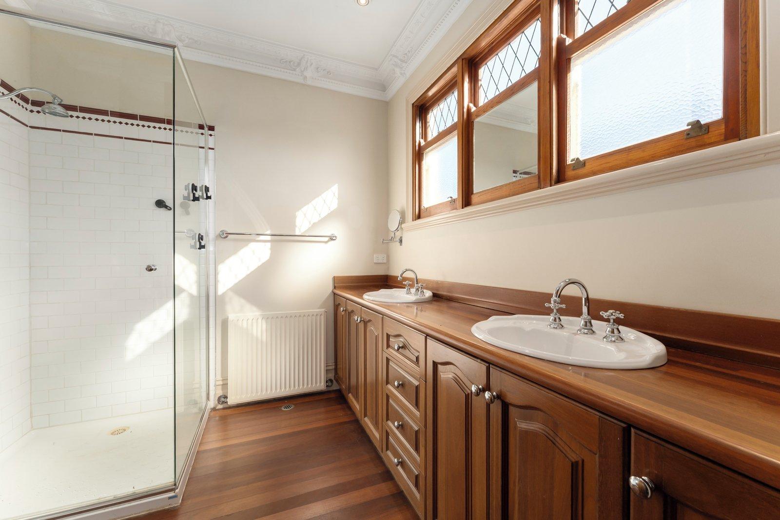 1/211 Highfield Road, Camberwell, 3124