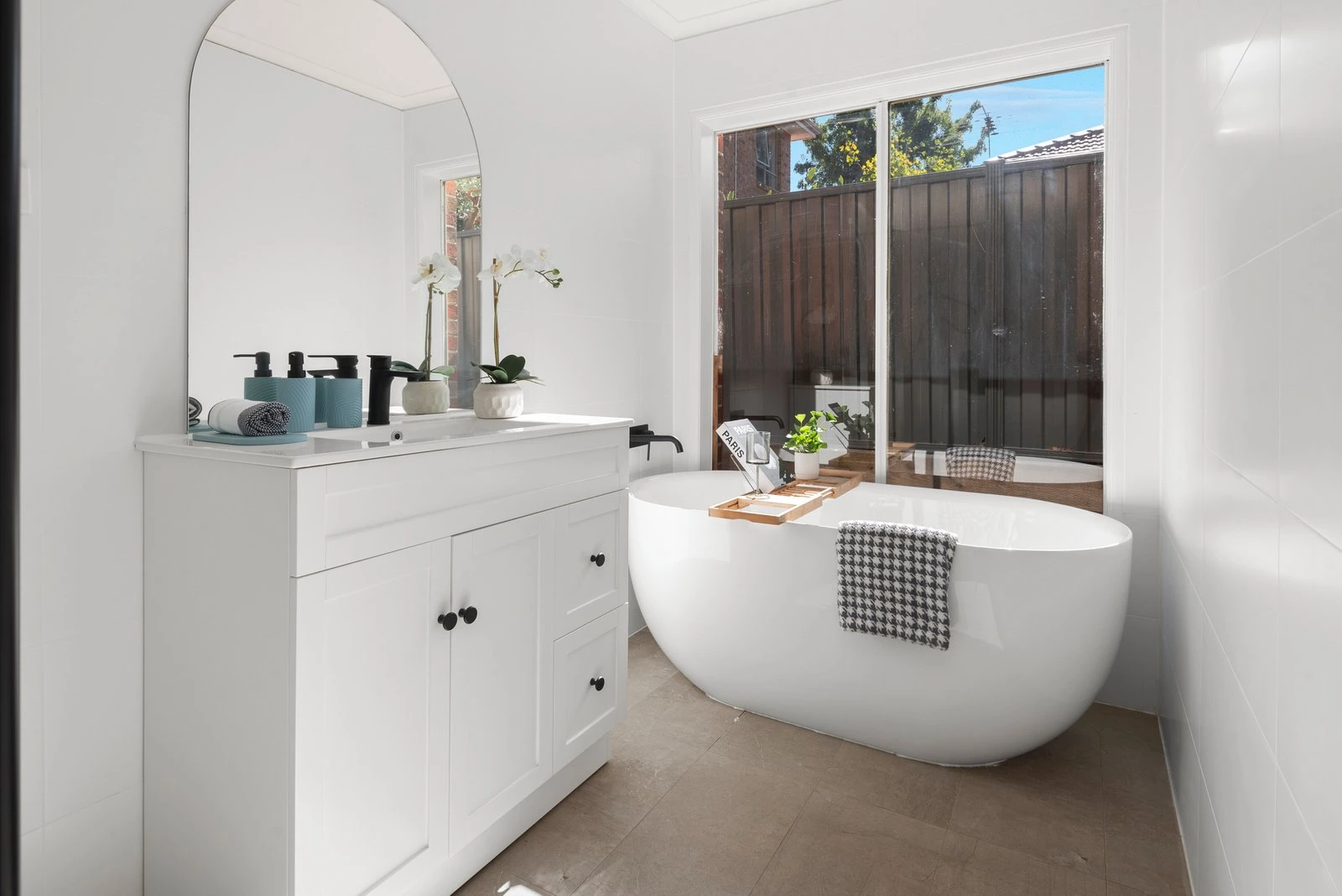 1213 Riversdale Road, Box Hill South, 3128