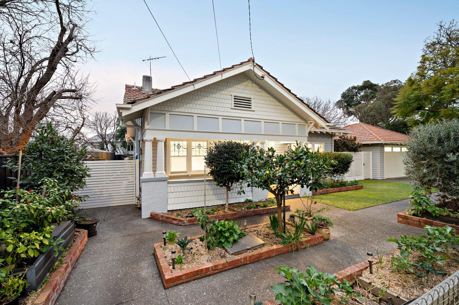 13 Amiens Street, Hampton, 3188