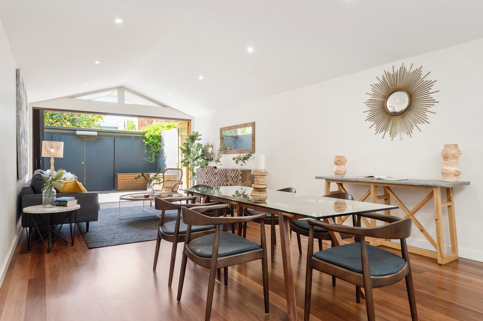 13 Cardigan Place, Albert Park, 3206