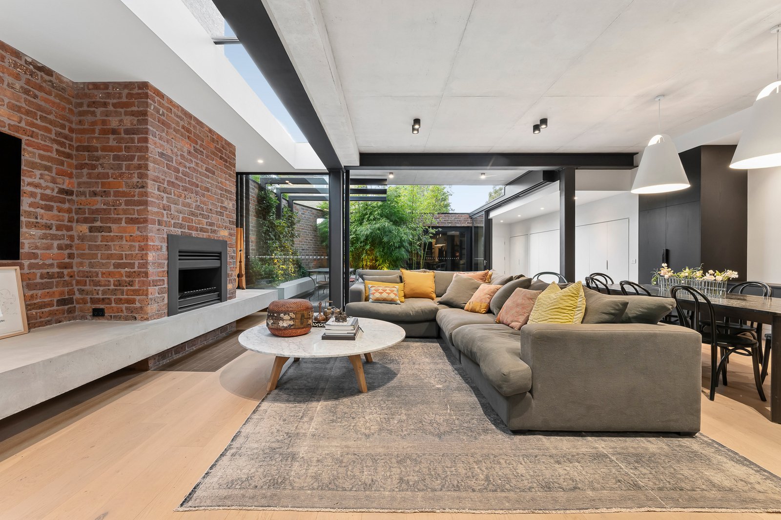 13 Ellesmere Road, Prahran, 3181