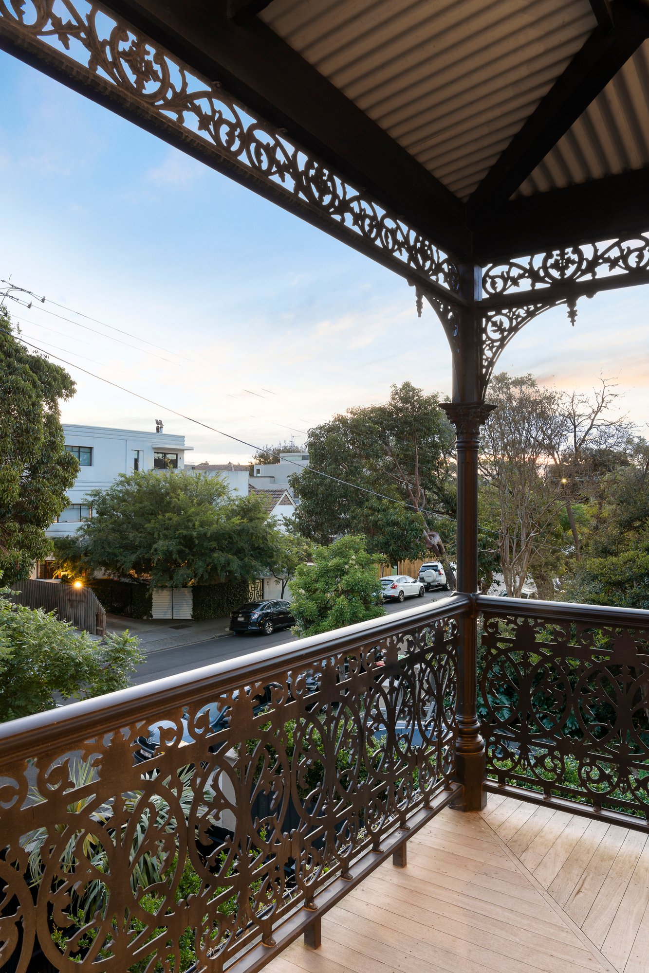 13 Ellesmere Road, Prahran, 3181