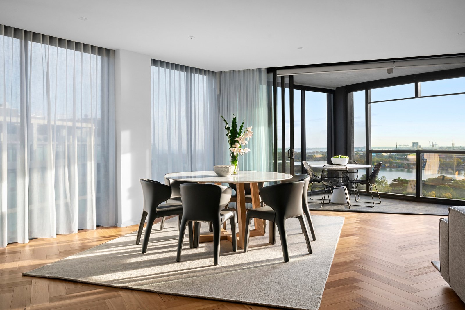 1302/454 St Kilda Road, Melbourne, 3004
