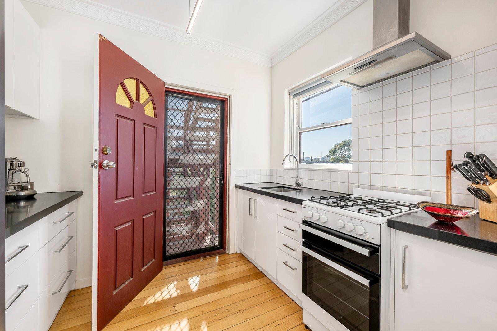 13/355 Beaconsfield Parade, St Kilda West, 3182