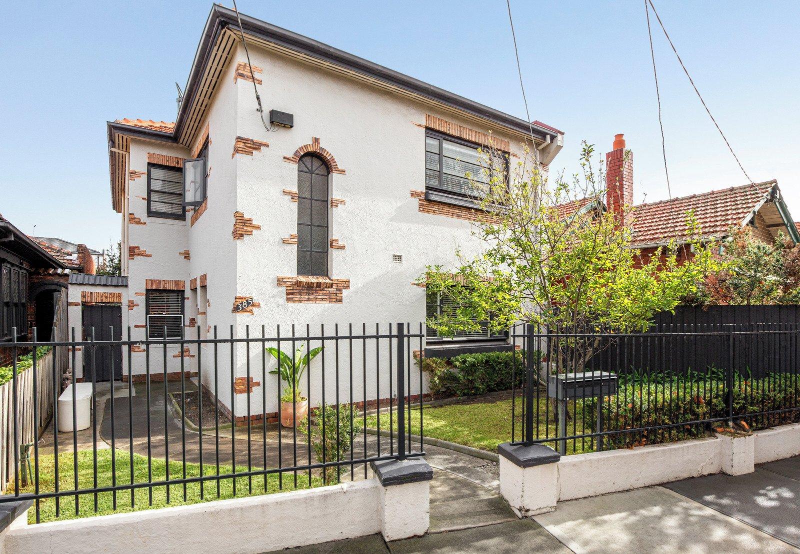 1/385 Barkly Street, Elwood, 3184