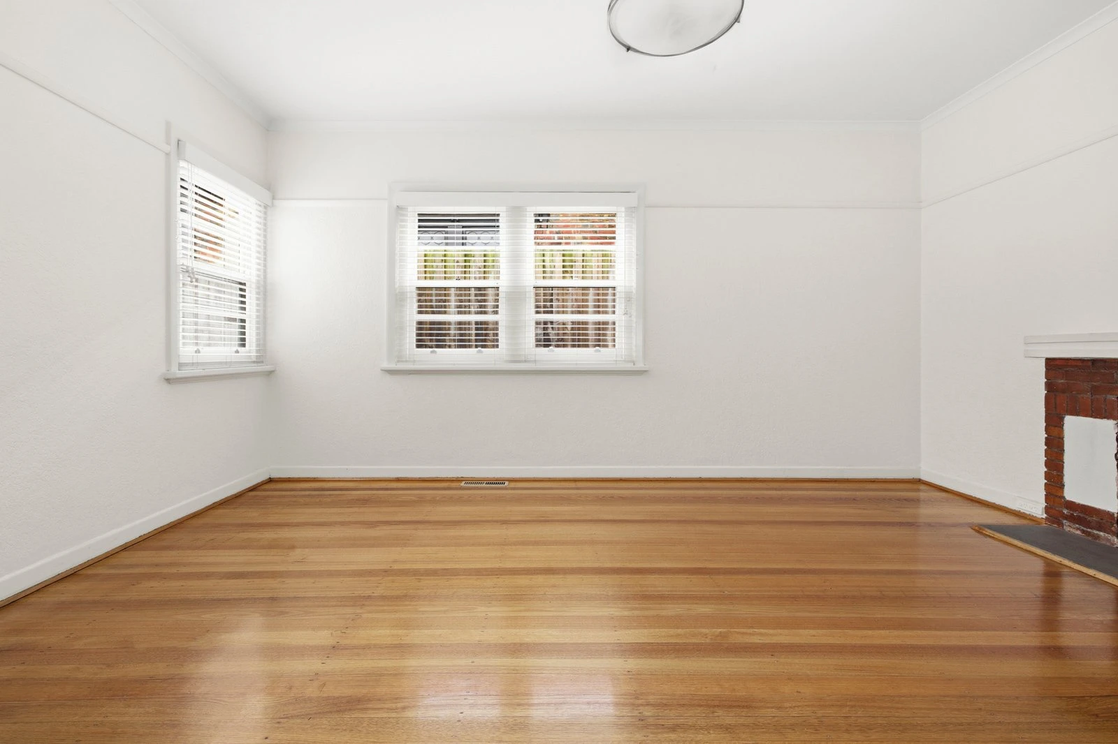 1/385 Barkly Street, Elwood, 3184