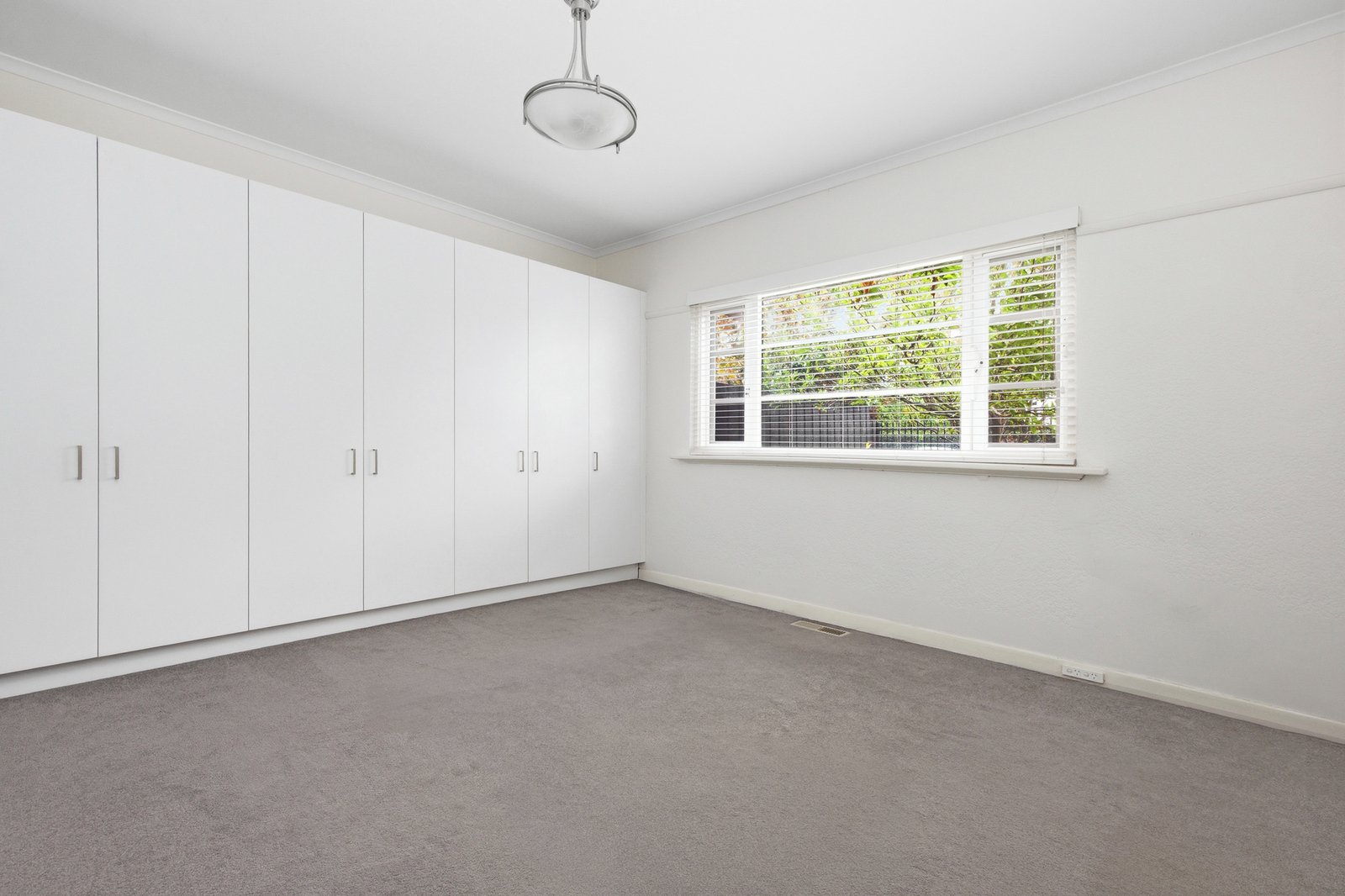 1/385 Barkly Street, Elwood, 3184