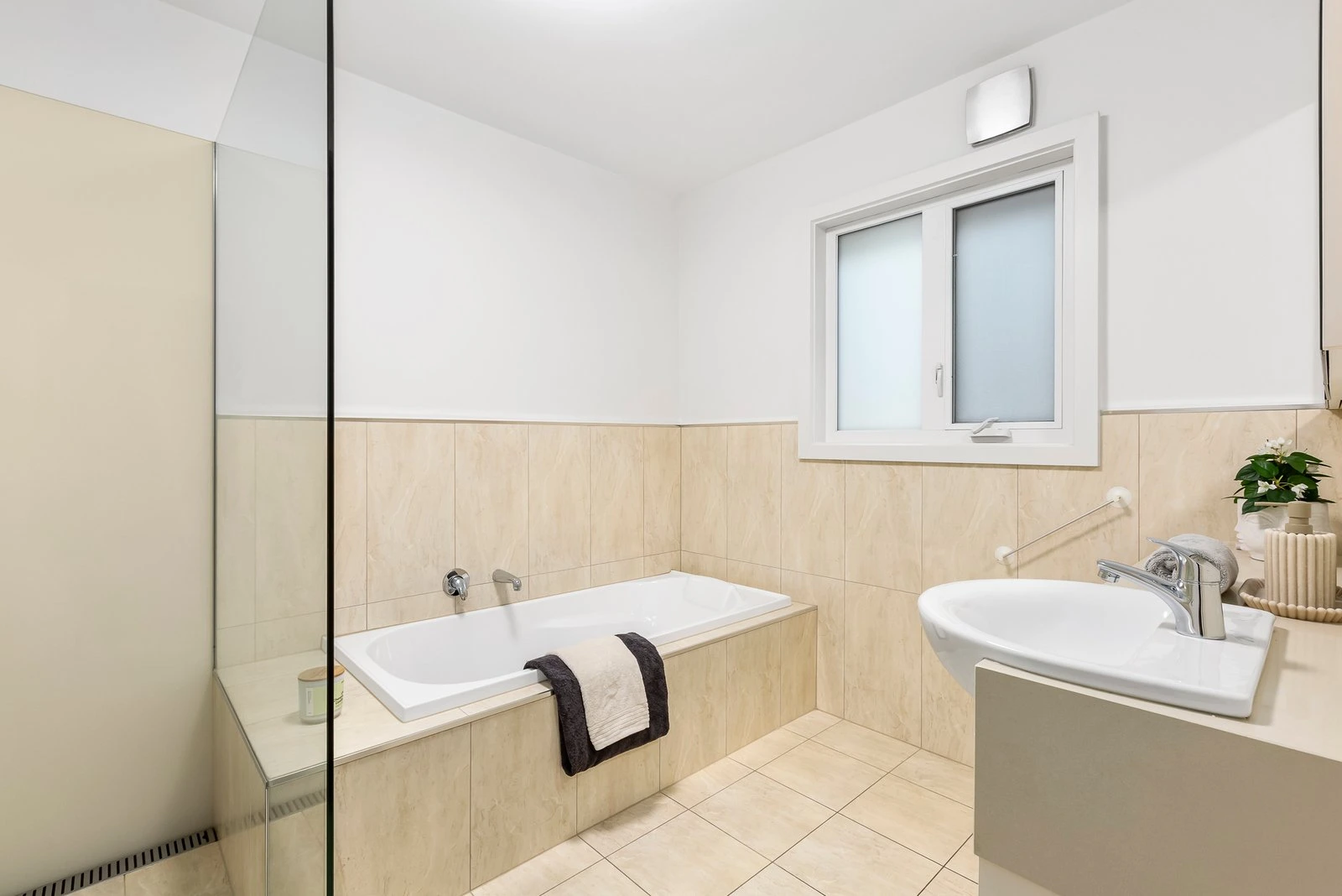 14 Corby Street, Balwyn North, 3104