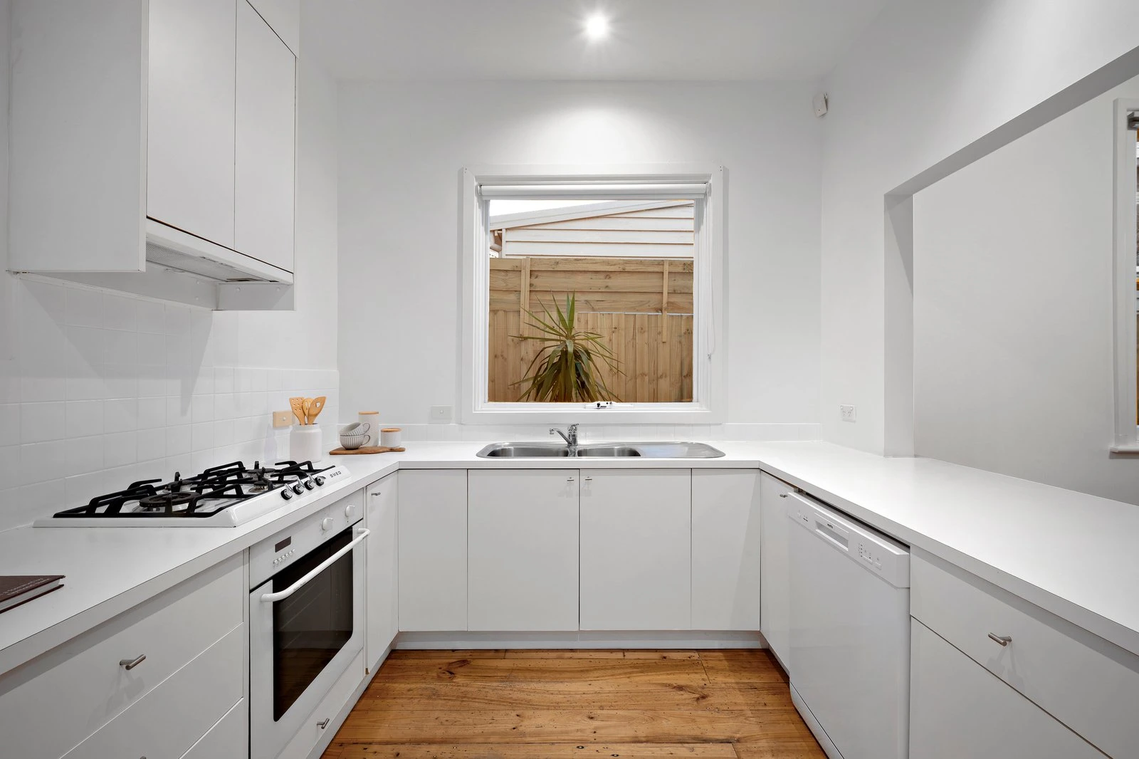 14 Hamilton Street, Brighton, 3186