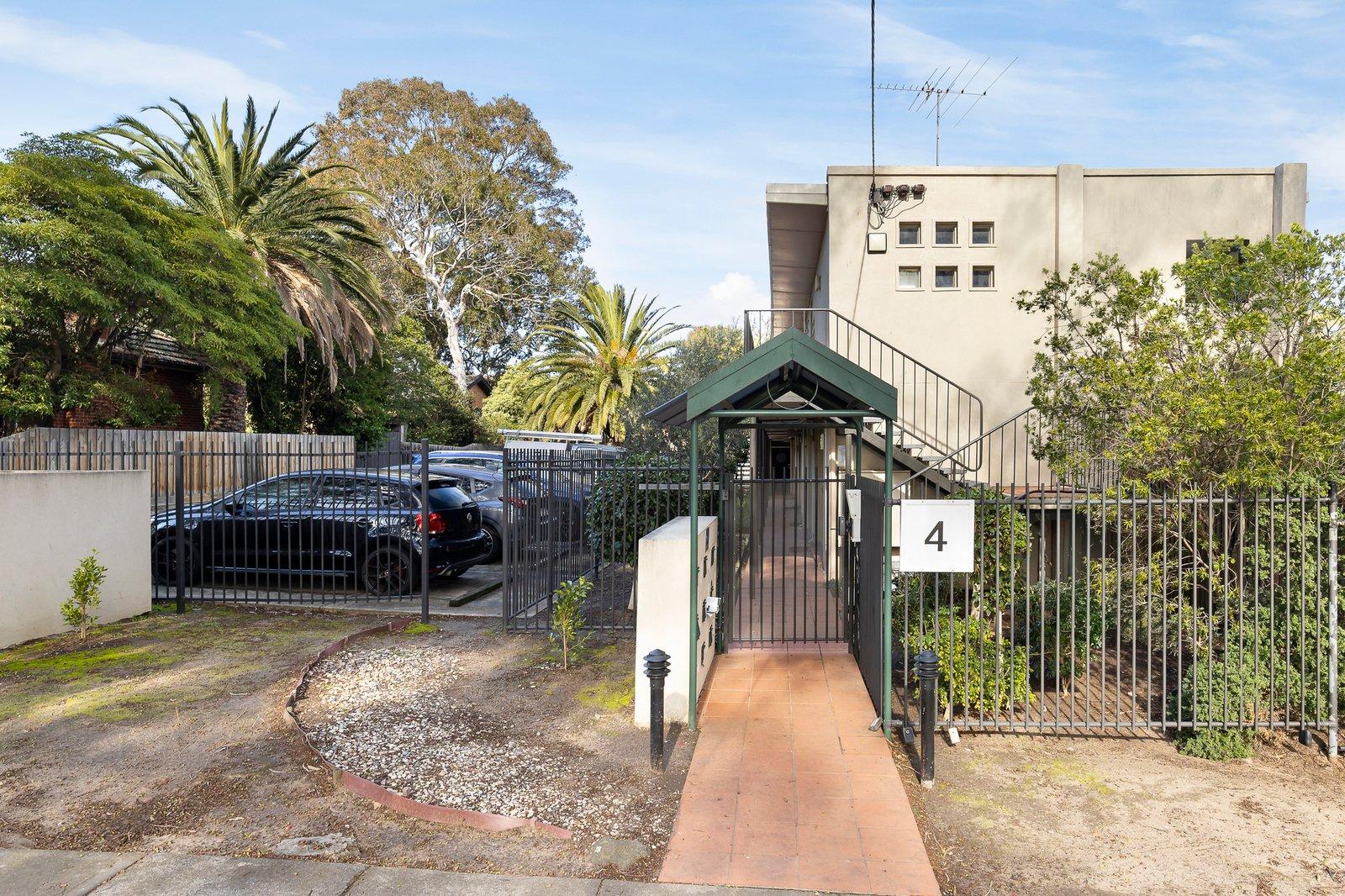 1/4 Kent Street, Glen Iris, 3146