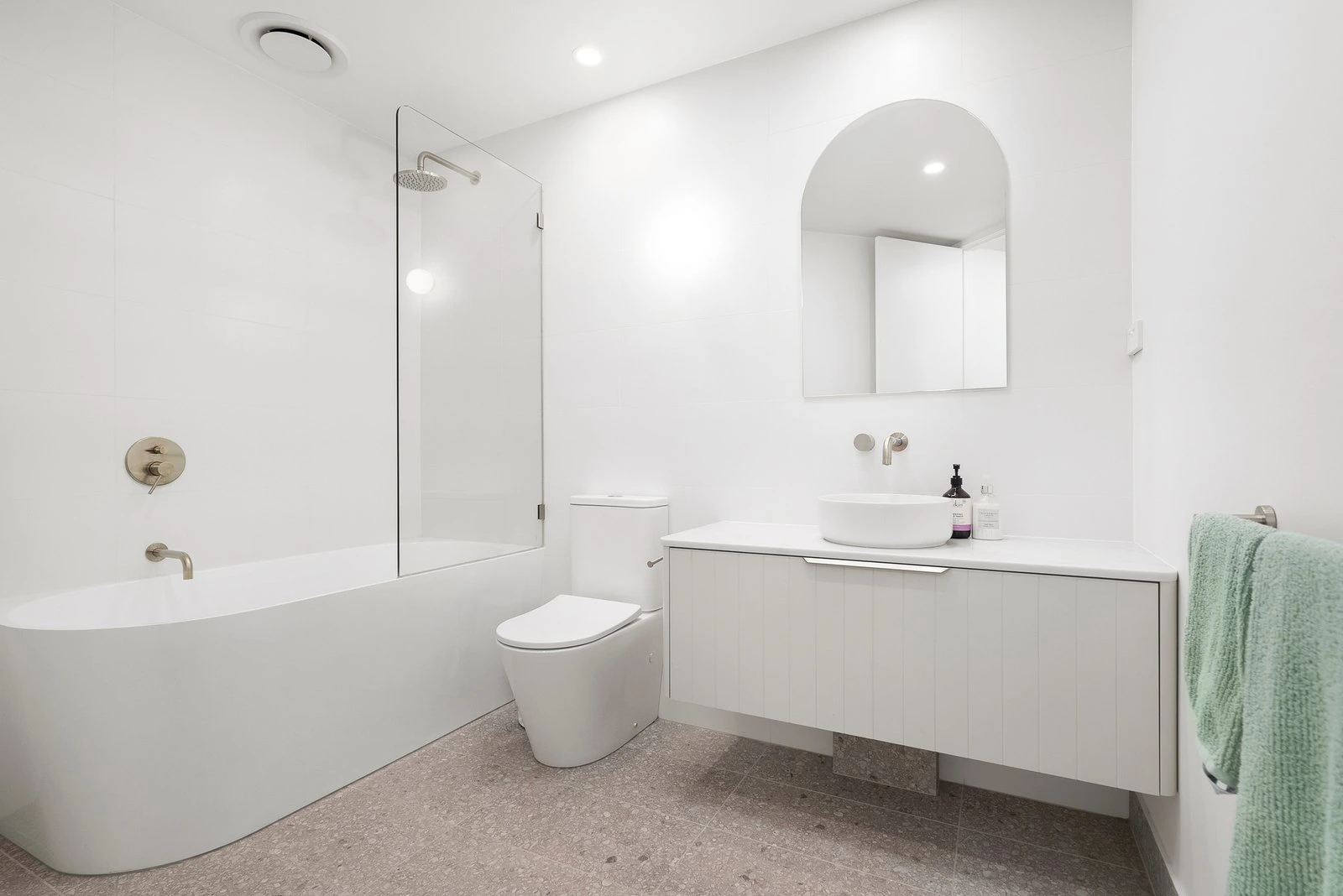 1/4 Mary Street, Windsor, 3181