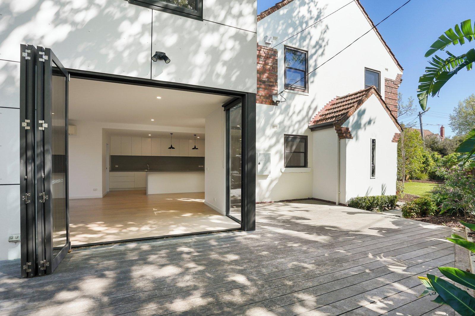 14 Southward Avenue, Port Melbourne, 3207