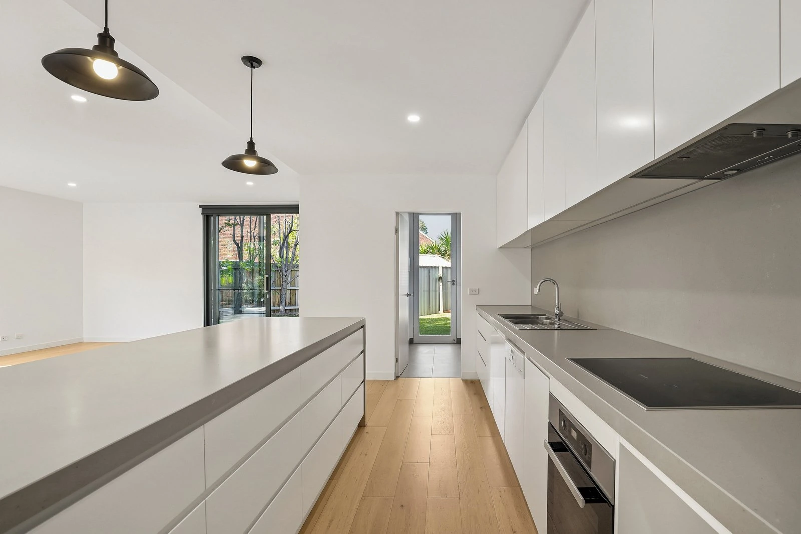 14 Southward Avenue, Port Melbourne, 3207