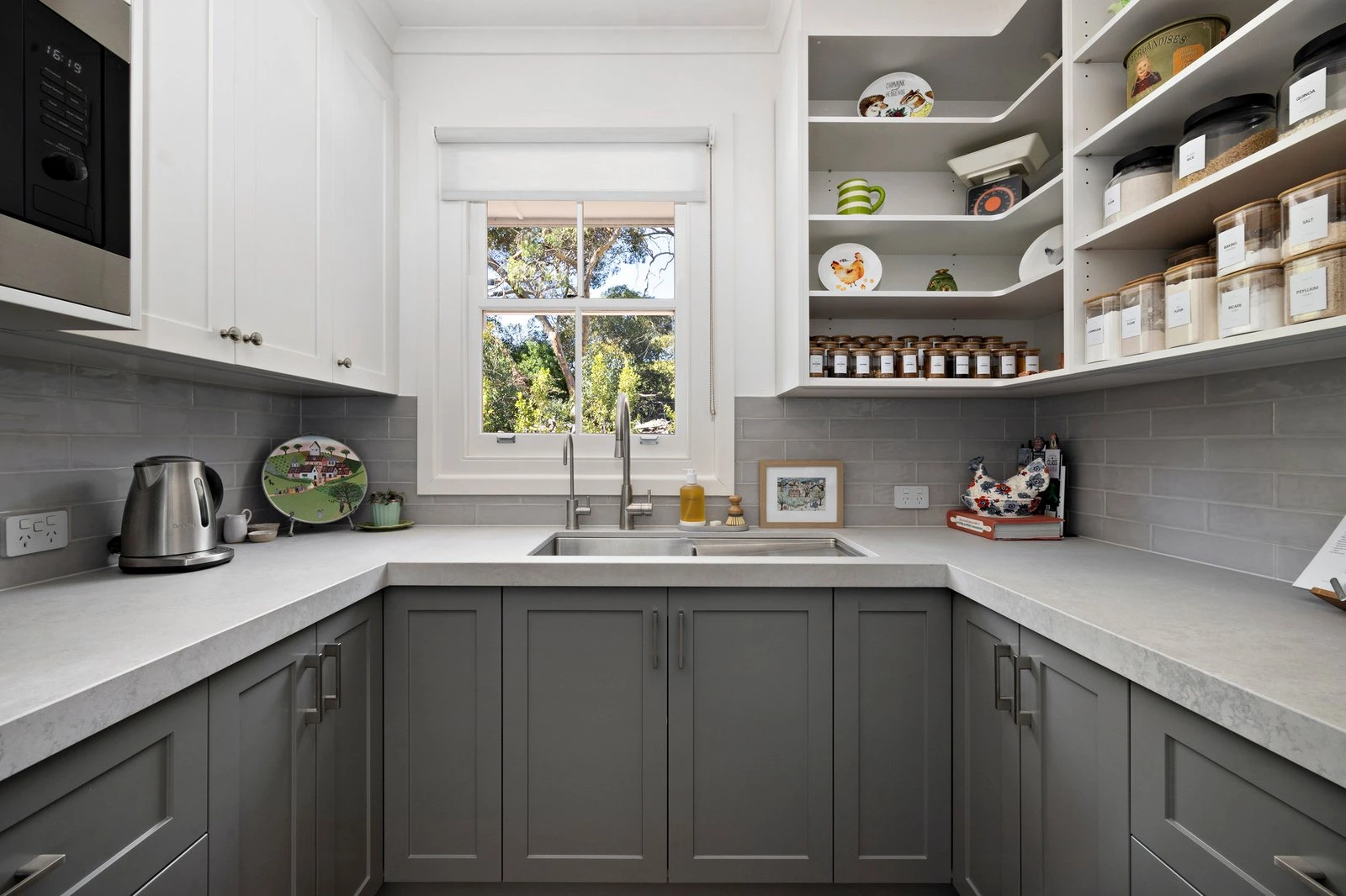 15 Amesbury Road, Mount Eliza, 3930