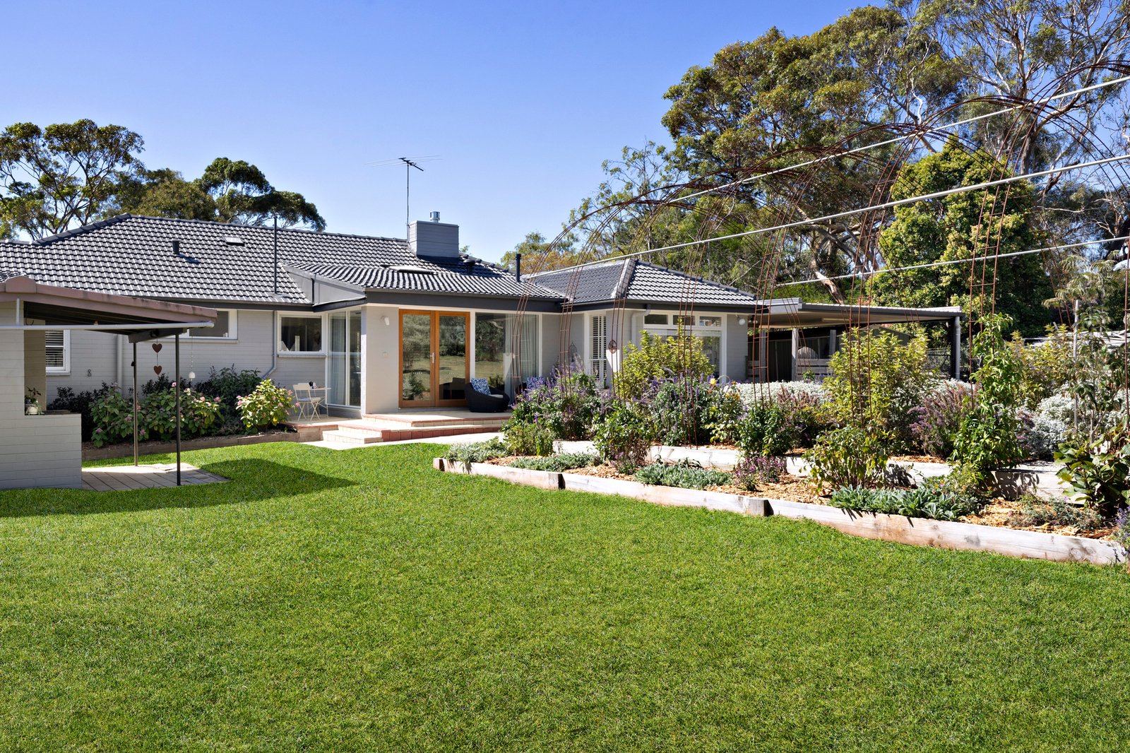 15 Amesbury Road, Mount Eliza, 3930