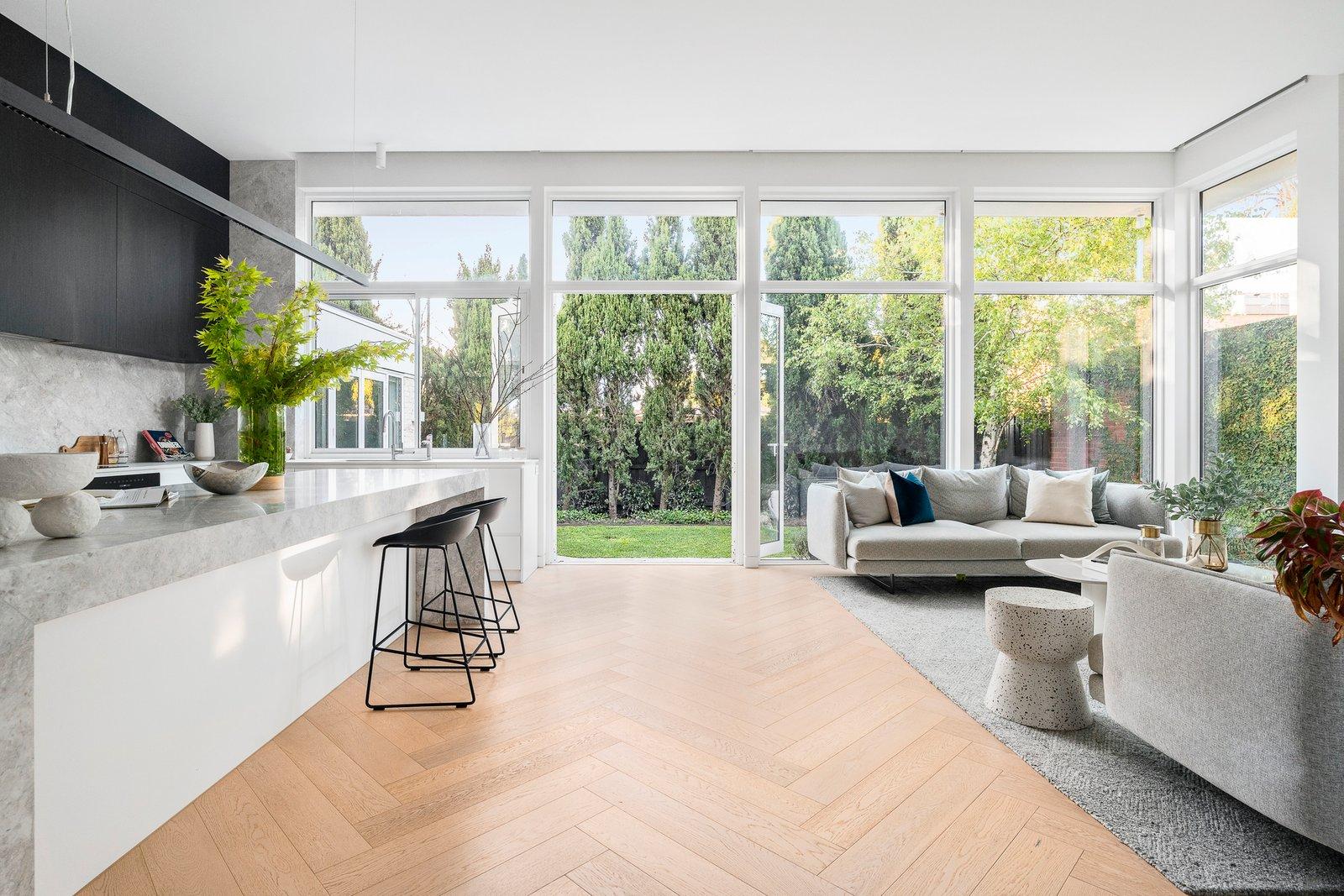 15 Cairnes Crescent, Malvern East, 3145