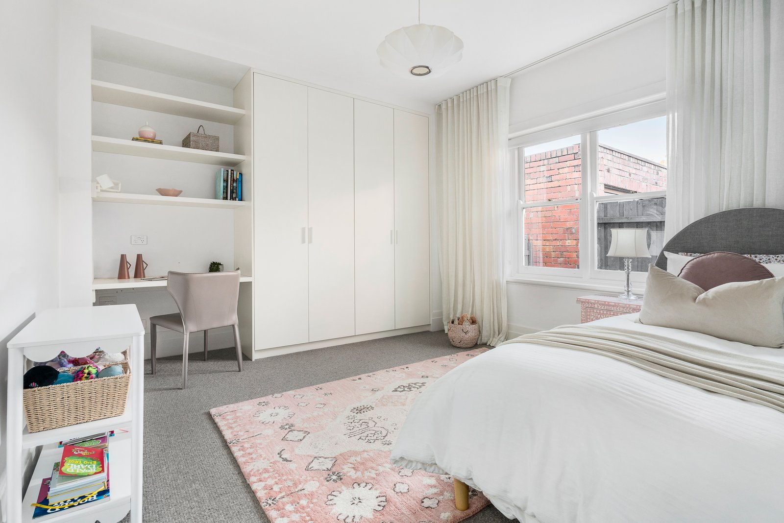 15 Cairnes Crescent, Malvern East, 3145