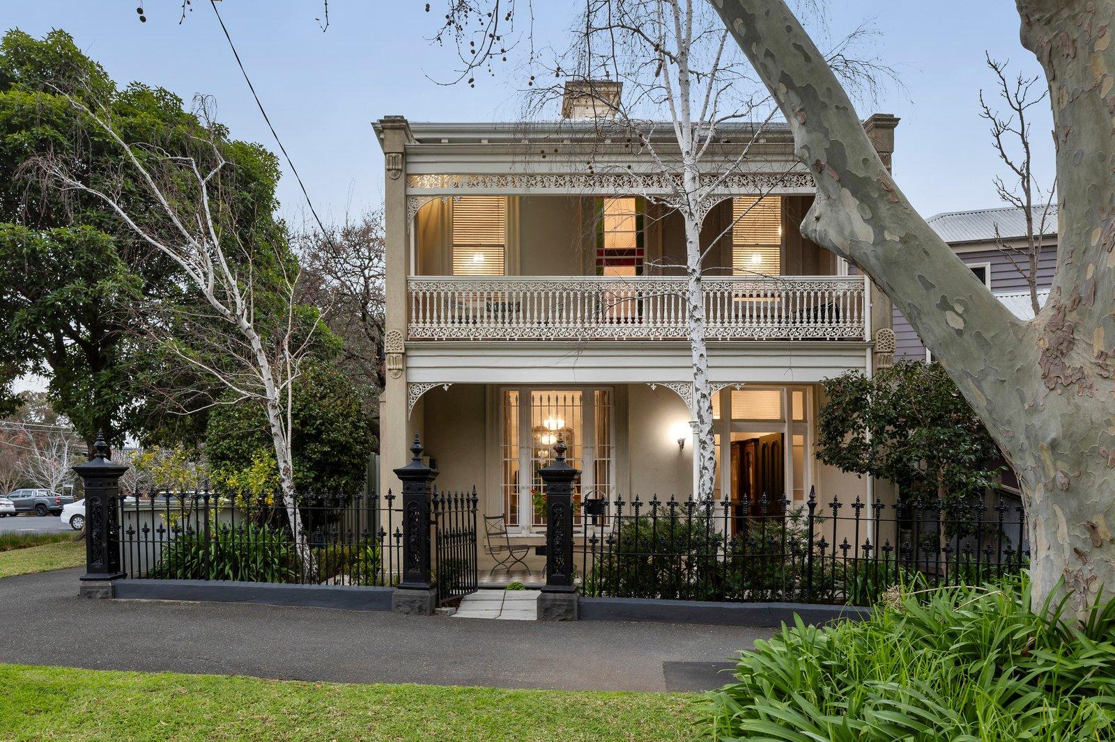 15 Ferrars Place, South Melbourne, 3205
