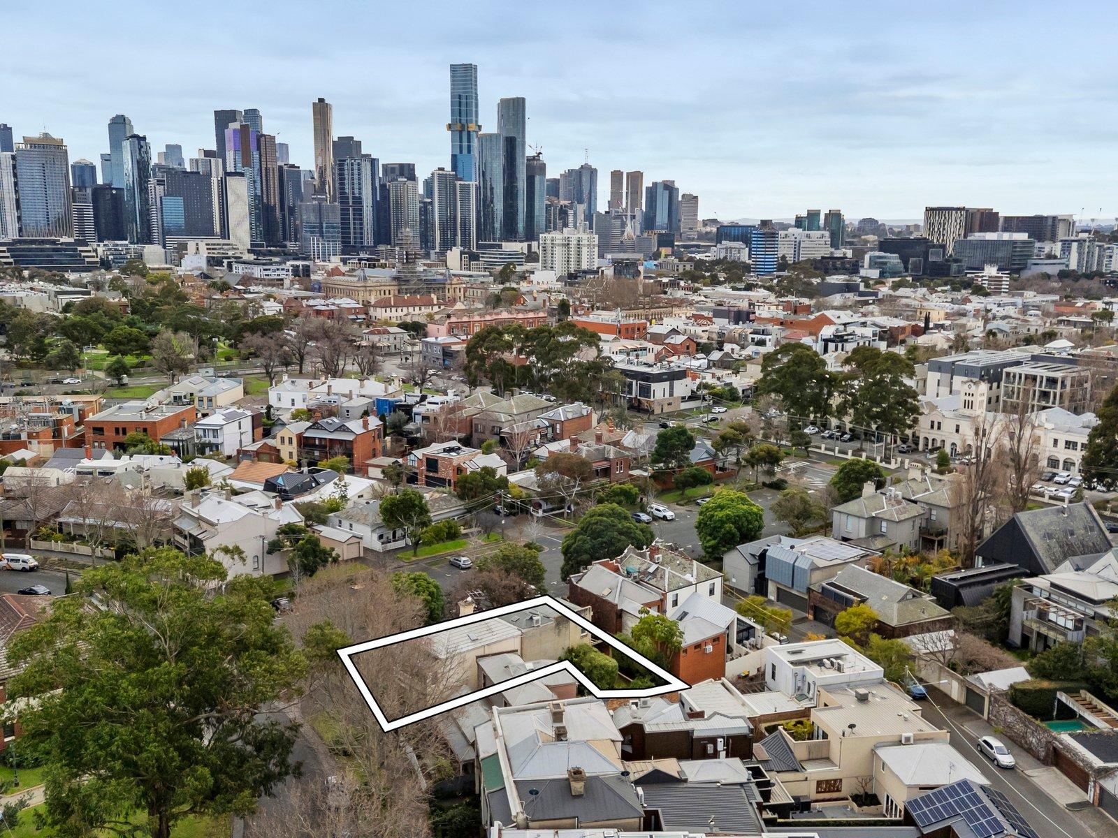 15 Ferrars Place, South Melbourne, 3205