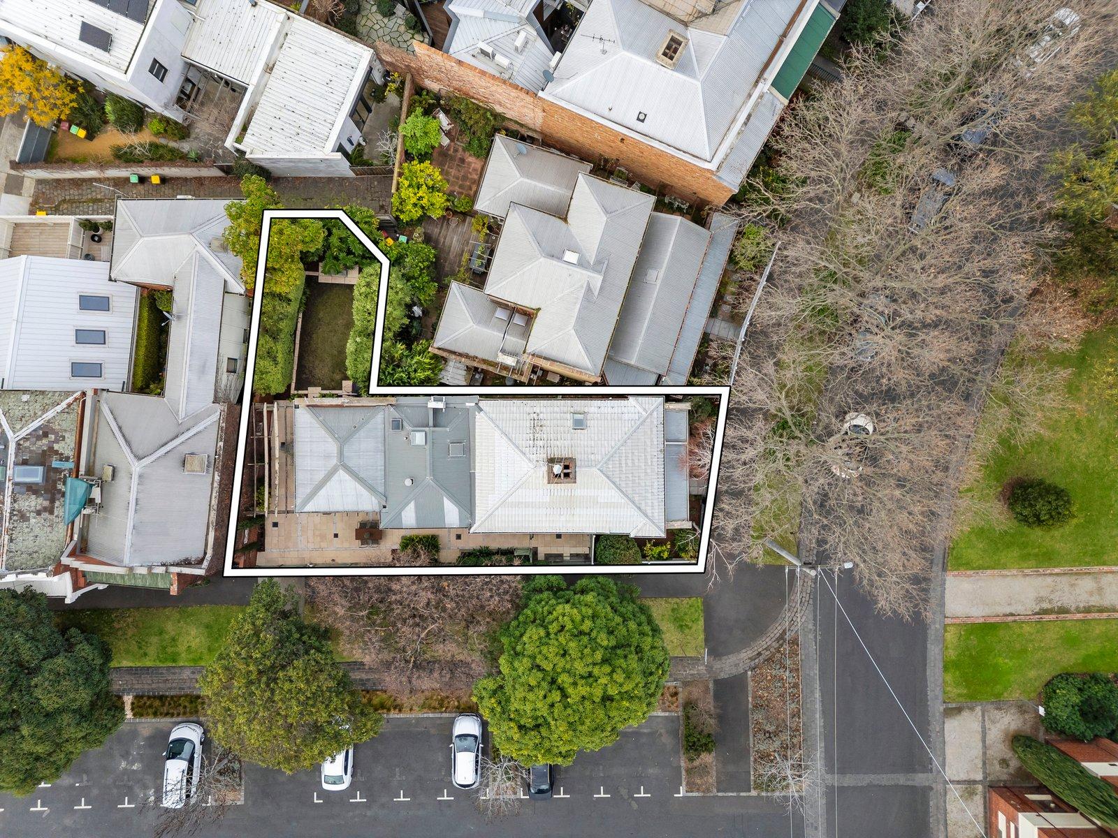 15 Ferrars Place, South Melbourne, 3205