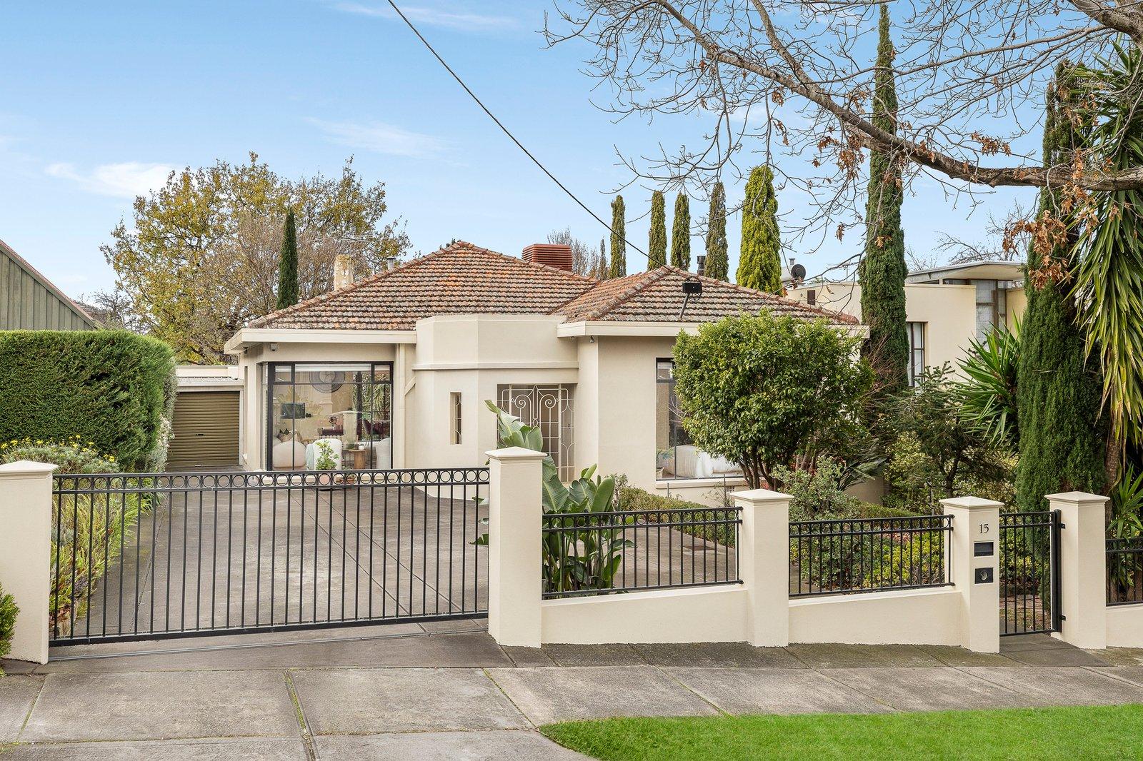 15 Houghton Street, Balwyn North, 3104
