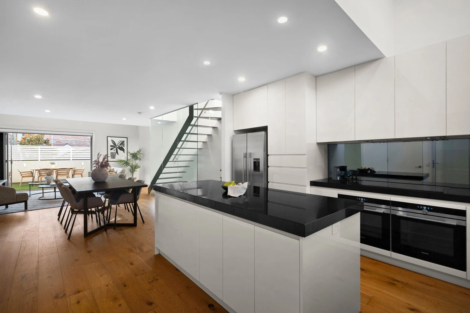 15 Legon Street, Port Melbourne, 3207