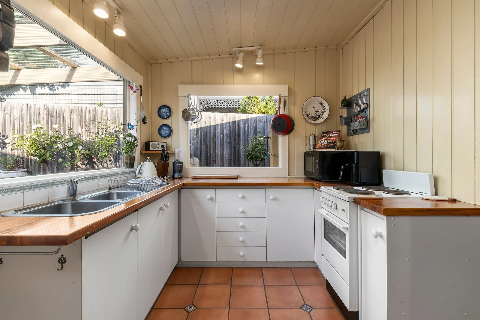 15 Nelson Road, Camberwell, 3124