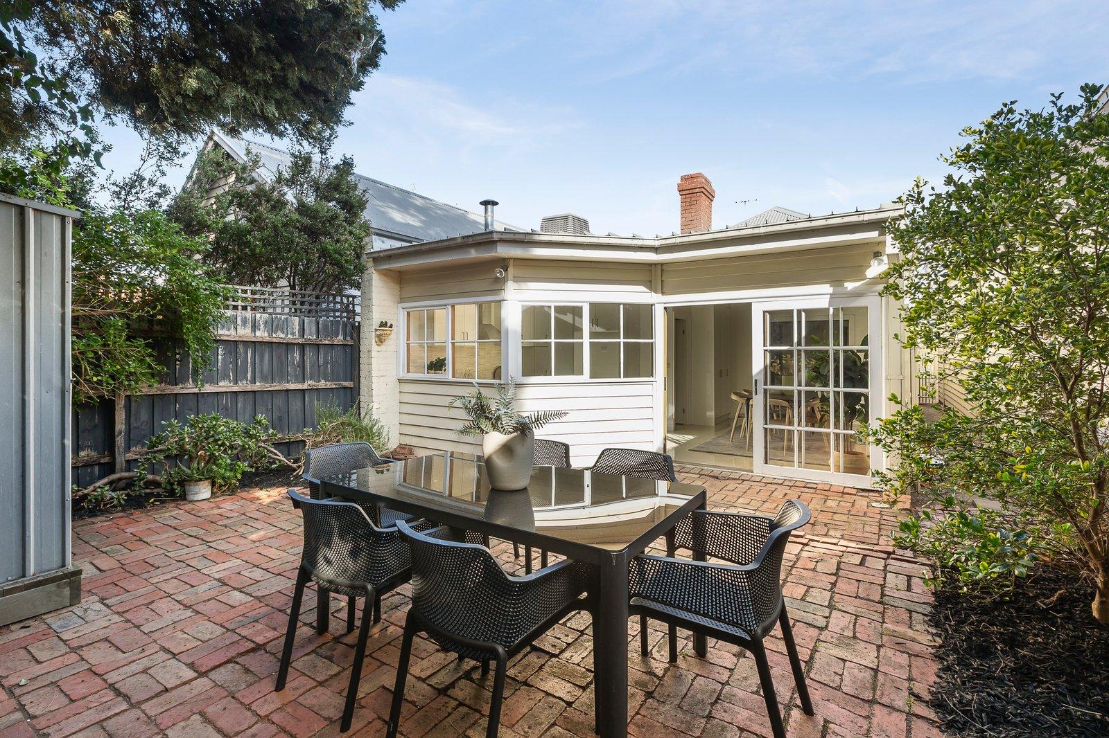 15 Packington Place, Prahran, 3181